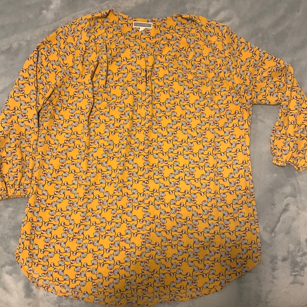 Yellow tunic